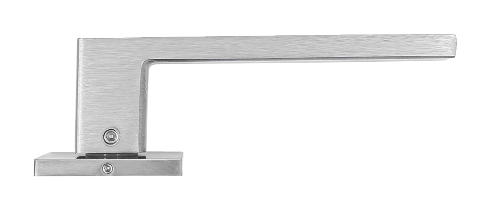 Ручка дверная SULLA  MH-48-S6 SSC/BL на квадратной розетке 6 мм, цвет суперматовый хром / черный, ЦАМ Light фото фурнитура Ростов-на-Дону
